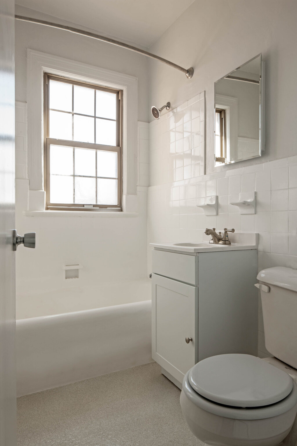 dc apartments alto towers bathroom