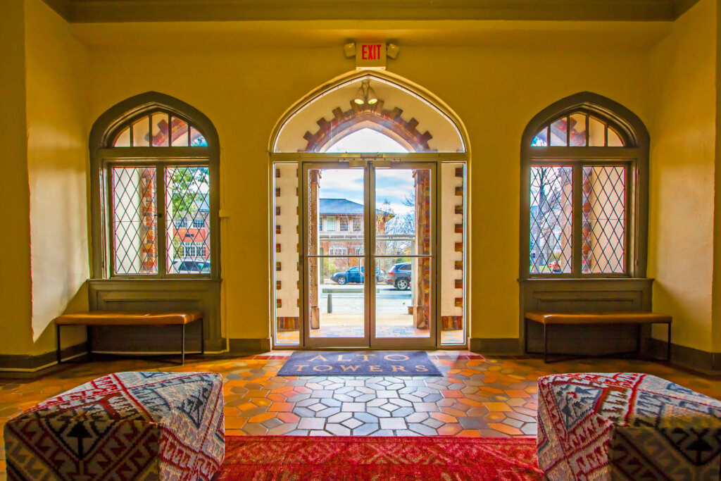 lobby3